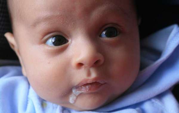 Bebeklerde Reflü Belirtileri - Bebeklerde Reflü Nedenleri Nelerdir?